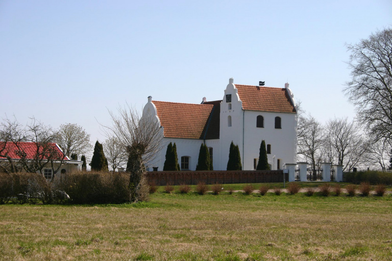 Maglarps gamla kyrka