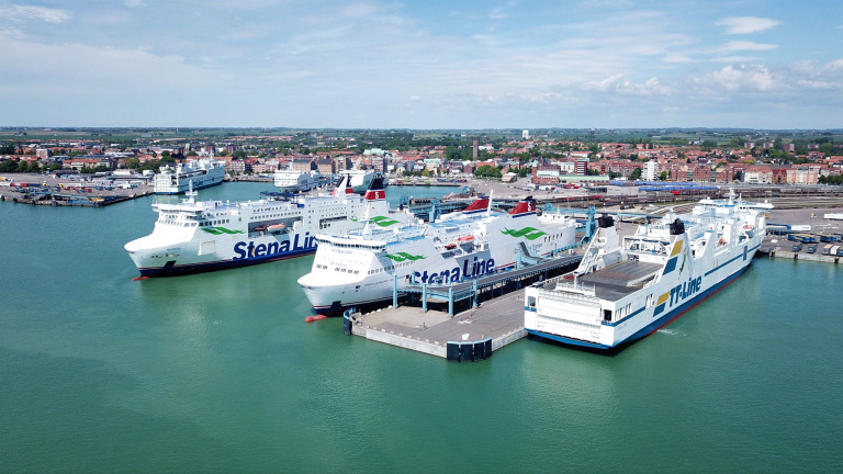 Trelleborgs hamn är idag Sveriges näst största hamn, den största färjehamnen i Östersjön och Skandinaviens största så kallade RoRo-hamn.