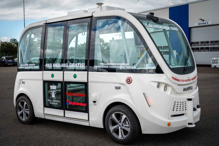 Självkörande buss