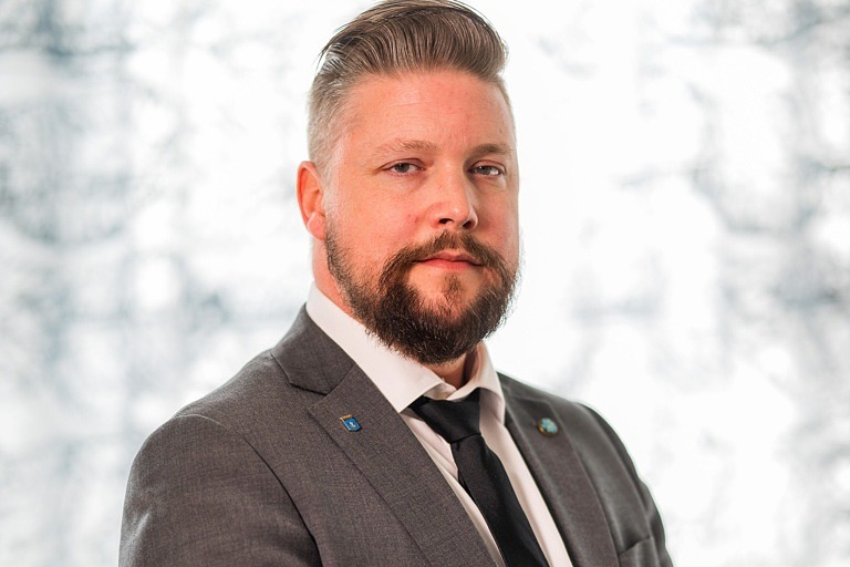 På måndagskvällen valdes Mathias Andersson till ordförande i kommunstyrelsen.
